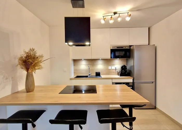 Charming Cocoon - 4 People *